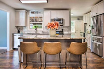 Modern Home with Yard and Deck 1 Mi to Clemson U! - image 6