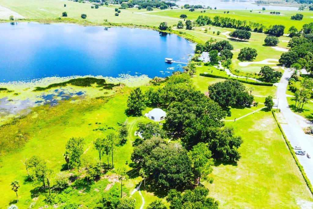 ROOM 03 - Lake Sumner - main image
