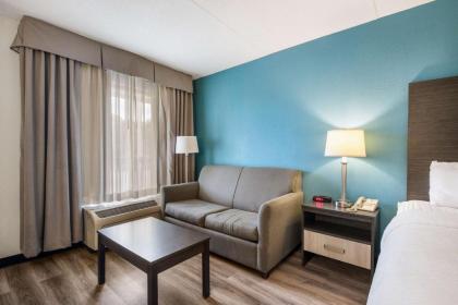 Clarion Inn Cleveland - image 11