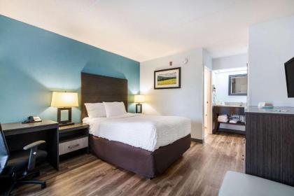 Clarion Inn Cleveland - image 16