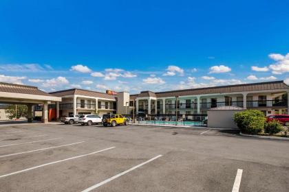 Clarion Inn Cleveland - image 4