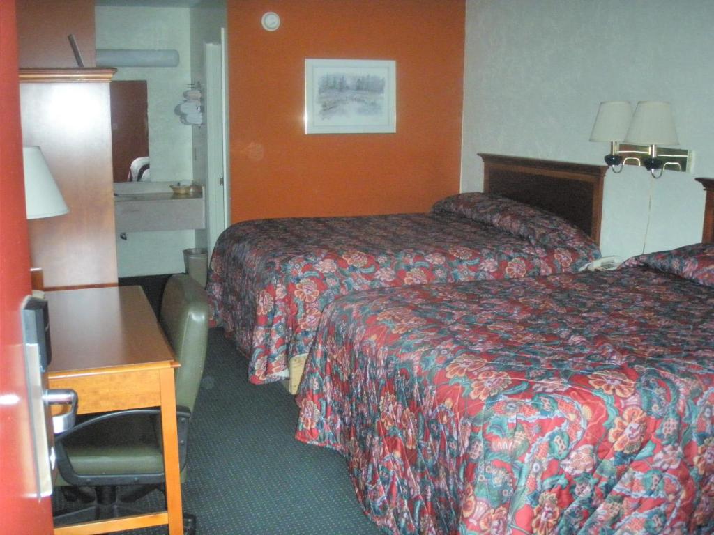 Applegate Inn - image 7