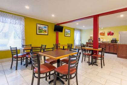 Quality Inn Cleveland - image 9