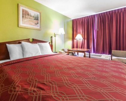 Econo Lodge Cleveland - image 6
