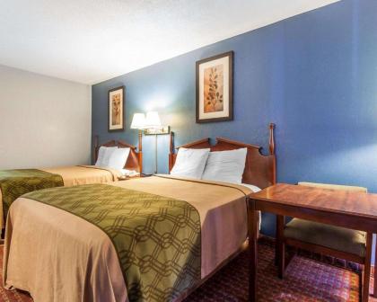 Econo Lodge Cleveland - image 8