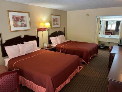 Howard Johnson by Wyndham Cleveland - image 9