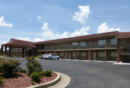 Red Roof Inn  Suites Cleveland tN Tennessee