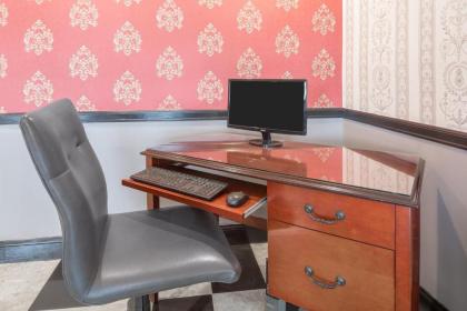 Baymont by Wyndham Cleveland - image 10