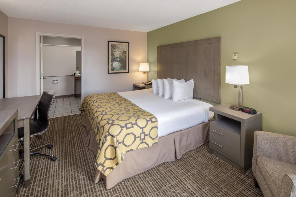 Baymont by Wyndham Cleveland - image 5