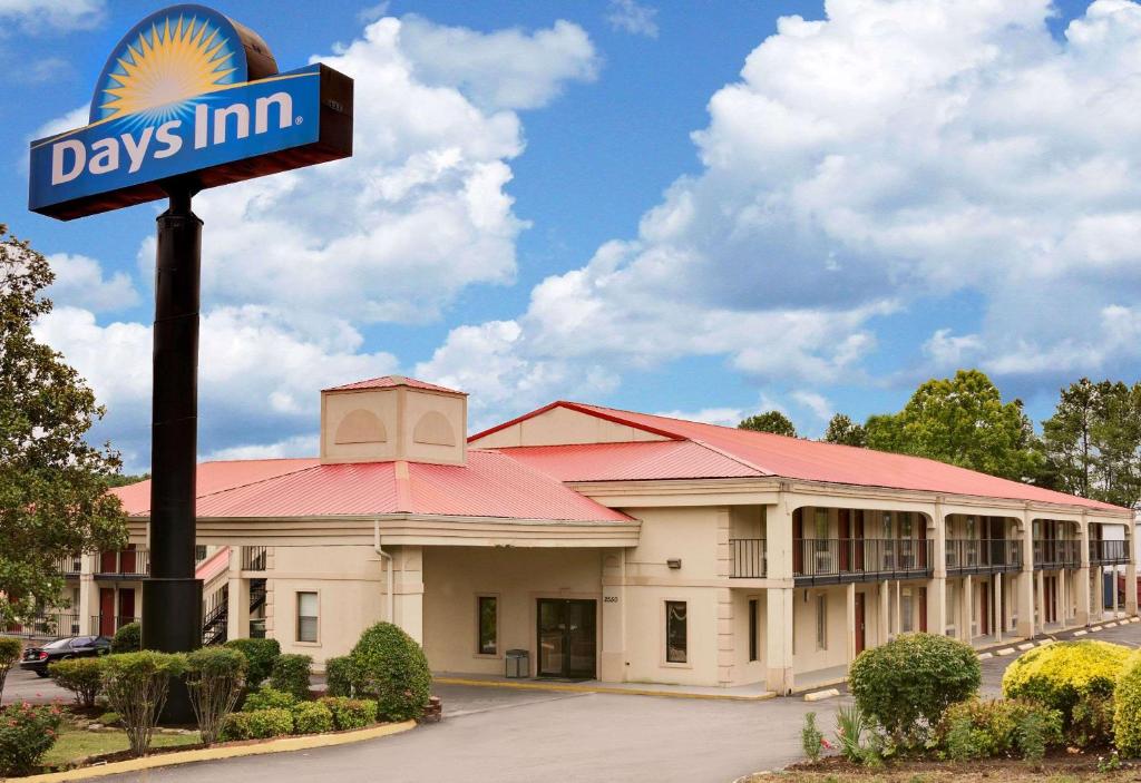 Days Inn by Wyndham Cleveland TN - main image