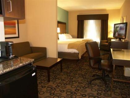 Holiday Inn Express & Suites - Cleveland Northwest an IHG Hotel - image 4