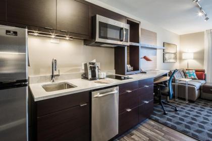 TownePlace Suites by Marriott Cleveland - image 10