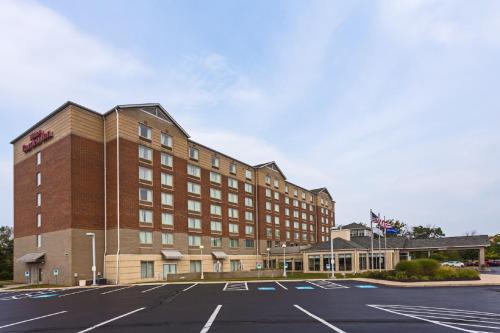 Hilton Garden Inn Cleveland Airport - main image