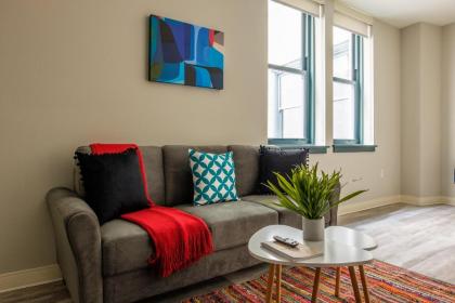 Frontdesk Athlon Apts Downtown Cleveland