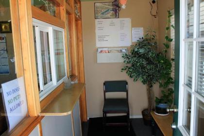 Adobe Inn Motel - image 2