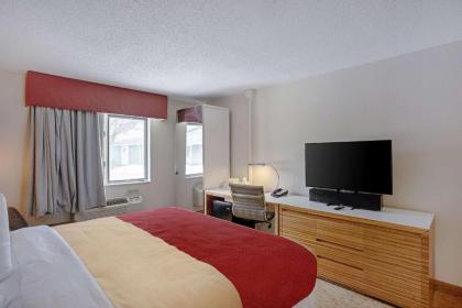 Quality Inn - image 2