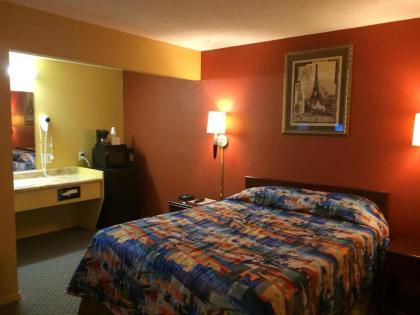 Wye Motel - image 10