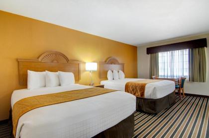 Westbridge Inn & Suites - image 8
