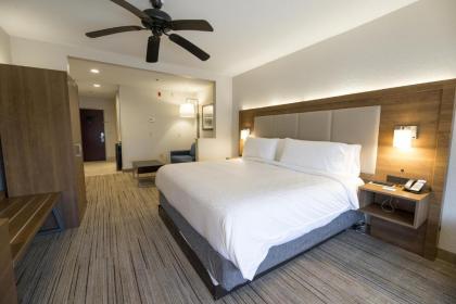 Holiday Inn Express Hotel & Suites Clinton an IHG Hotel - image 21