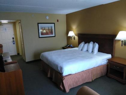 Baymont by Wyndham Clinton - image 11