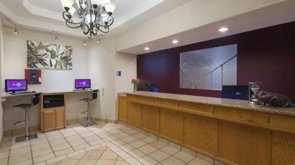 Best Western Plus Des Moines West Inn & Suites - image 4