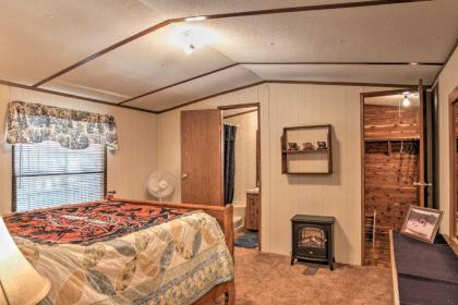 Rustic Cloudcroft Cabin with Deck-Near Skiing and Fishing! - image 15