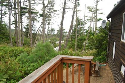 Pacific City Camping Resort Cabin 9 - image 2