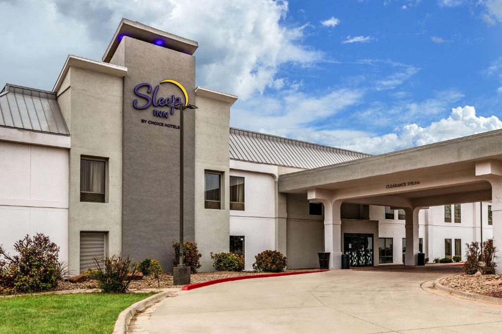 Sleep Inn - main image