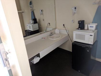 Travelodge by Wyndham Clovis - image 14
