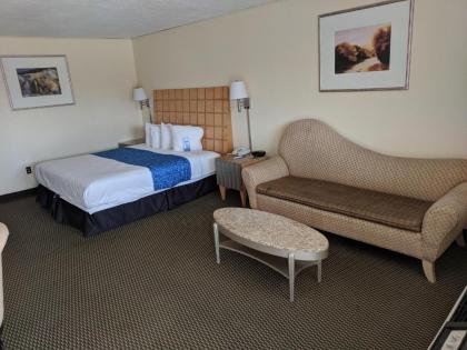 Travelodge by Wyndham Clovis - image 6