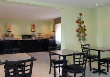 Quality Inn Clovis - image 13