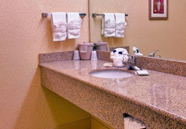 Fairfield Inn & Suites Clovis - image 2