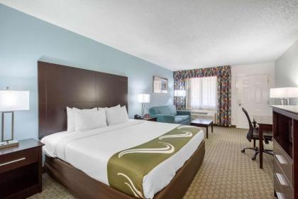 Quality Inn Clute Freeport - image 19