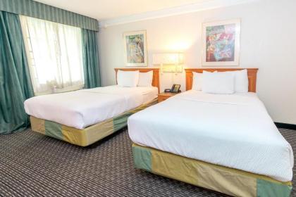 La Quinta Inn by Wyndham Clute Lake Jackson - image 15