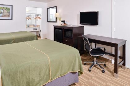 Americas Best Value Inn Clute - image 7