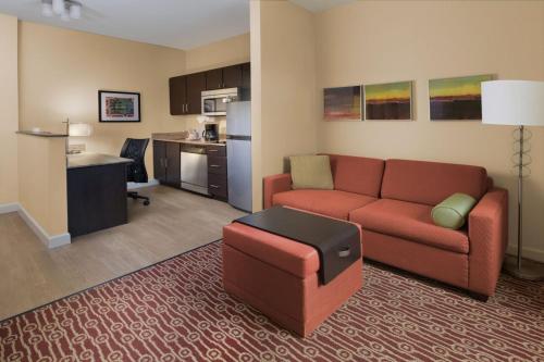 TownePlace Suites by Marriott Lake Jackson Clute - image 5