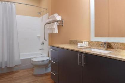 TownePlace Suites by Marriott Lake Jackson Clute - image 9