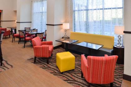 Hampton Inn & Suites California University-Pittsburgh - image 10