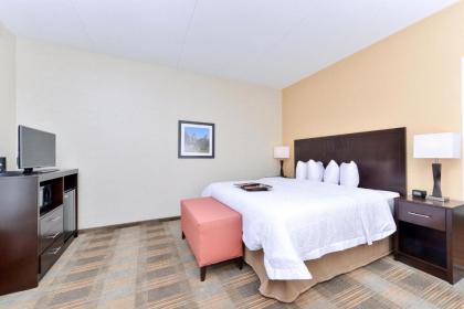 Hampton Inn & Suites California University-Pittsburgh - image 11