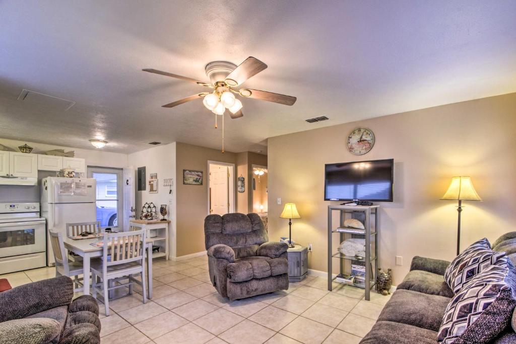 Cute Apt with Backyard and Grill - Steps to Cocoa Beach - image 3