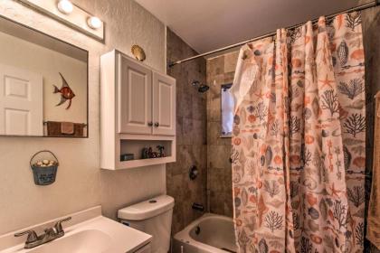 Cute Apt with Backyard and Grill - Steps to Cocoa Beach - image 5