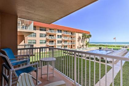 Oceanfront Condo with Balcony and Community Pool! Cocoa Beach