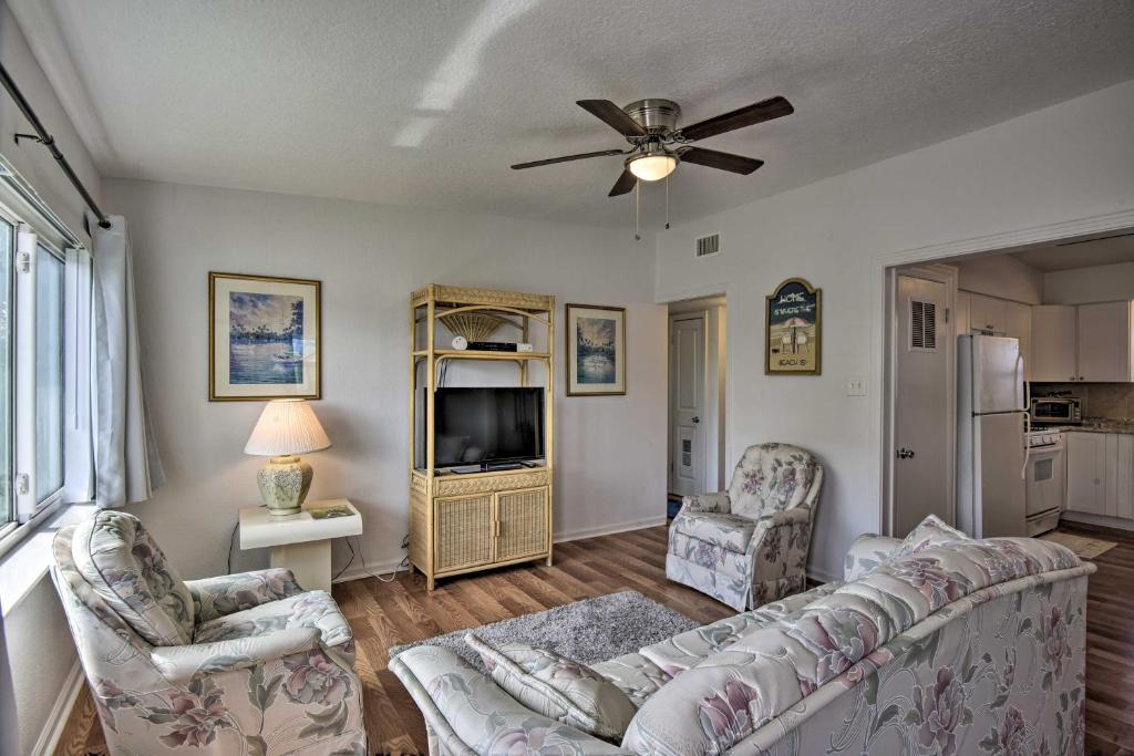 Cocoa Beach Home Walk to Ocean and Attractions - main image