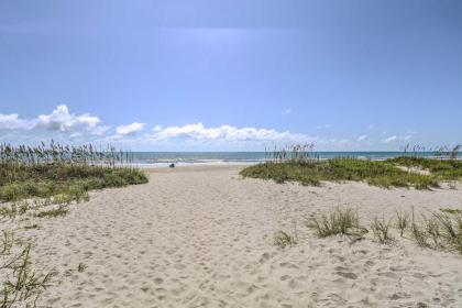 Cozy Escape at Waterfront Cocoa Beach Complex - image 3