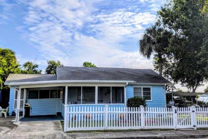 Cozy Cocoa Home   Walk to River and Historic Village Cocoa Florida