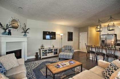Coeur dAlene Townhome Near Sherman Ave with Parking!
