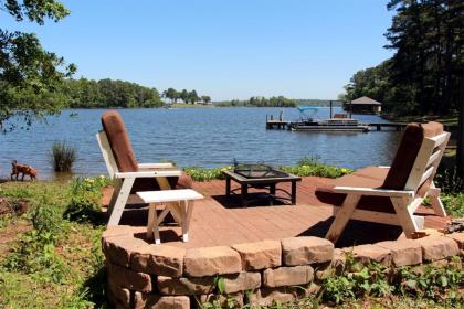 Frankston Home with Deck and Fishing on Lake Palestine Coffee City Texas