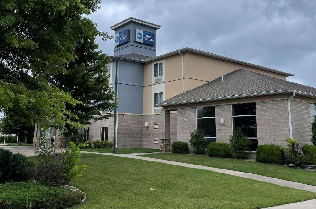 Best Western Coffeyville Central Business District Inn and Suites - main image