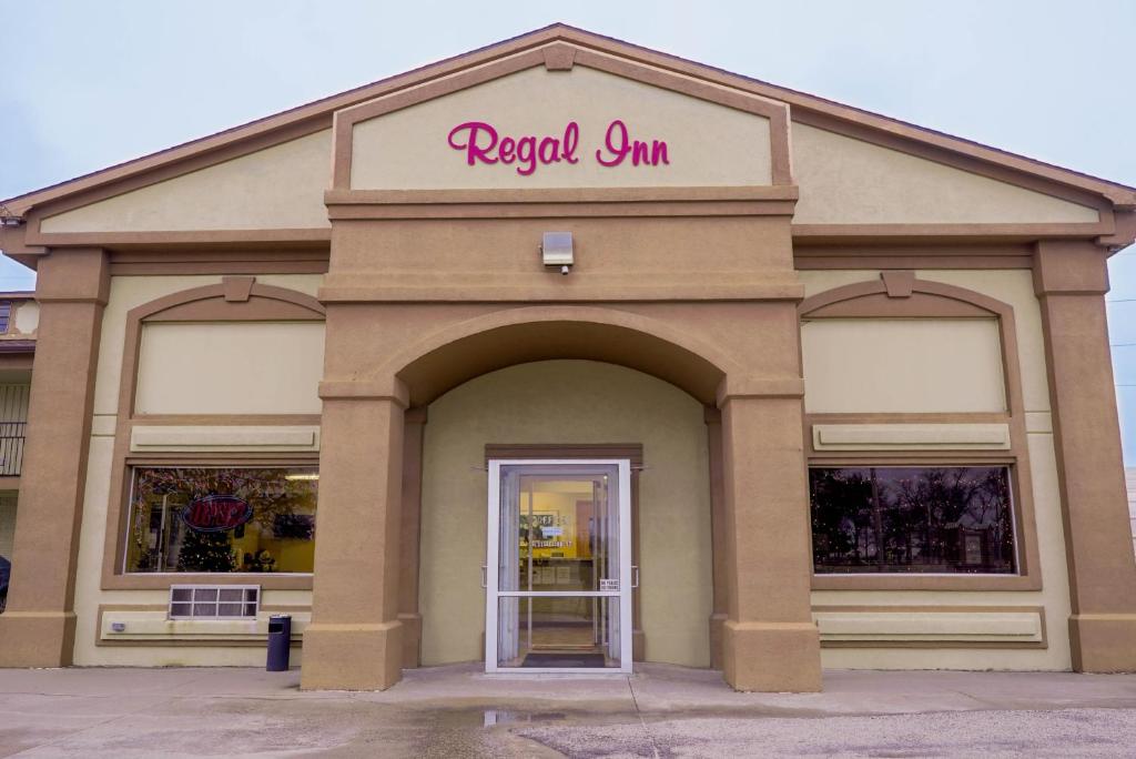 Regal Inn Coffeyville - main image