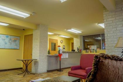 Regal Inn Coffeyville - image 7